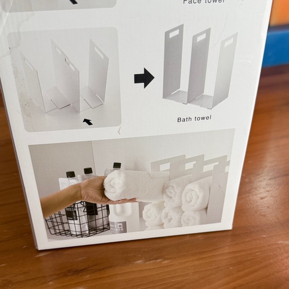 White Towel Storage Rack Set - Picture 5 of 5